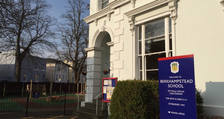 GreenFields-TenCate_TX-SW- Berkhampstead School UK